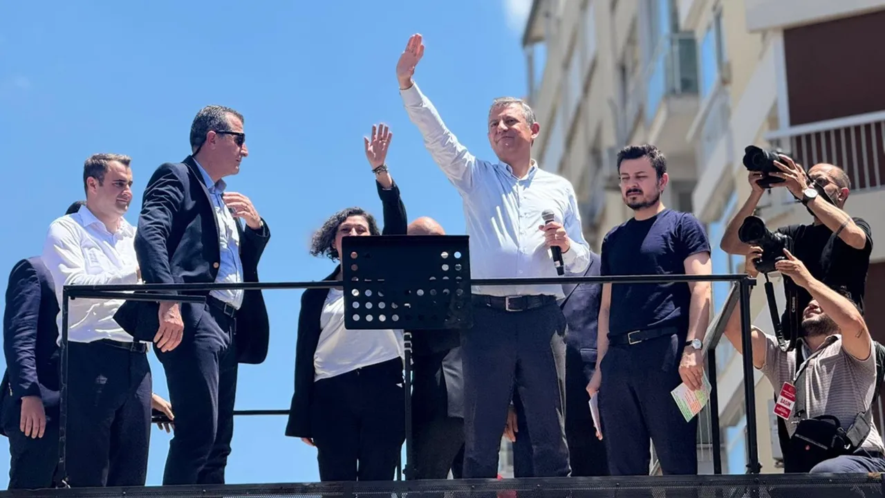 Özgür Özel’den 221 Milletvekiline Teşekkür Çağrısı