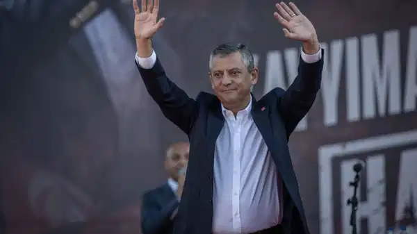 Özgür Özel’den Alevi Vatandaşlara Destek Mesajı