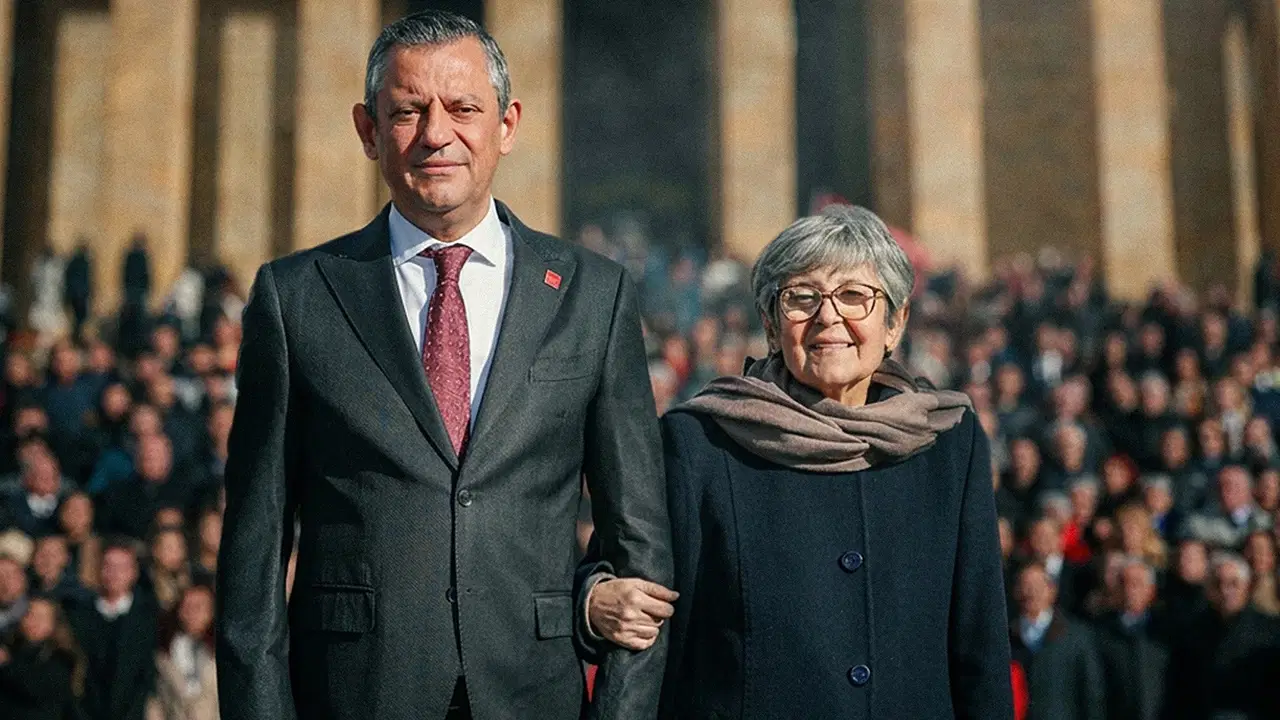 Özgür Özel’den Anneler Günü’ne Özel Mesaj!