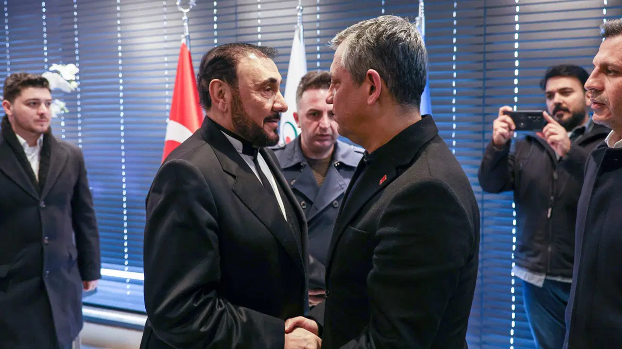 Özgür Özel’den Caferi Lideri’ne Taziye Ziyareti