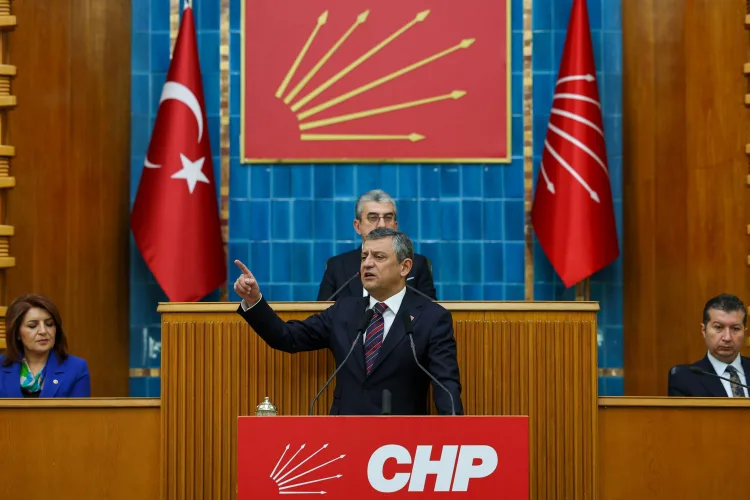 Özgür Özel’den Ekonomi ve Siyasi Eleştiriler
