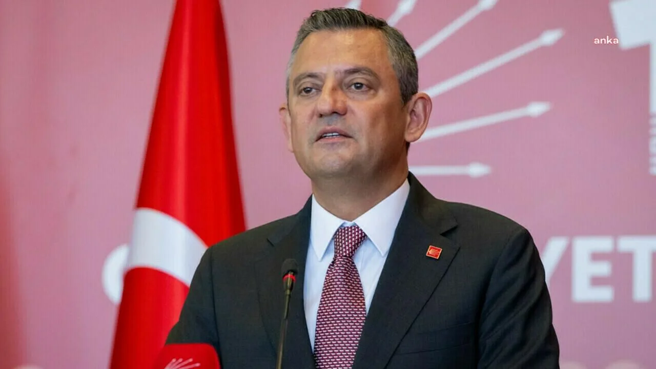 Özgür Özel’den Galatasaray’a Tebrik Mesajı!