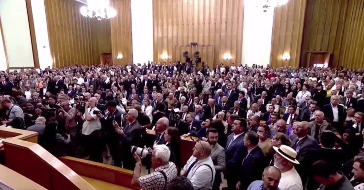 Özgür Özel’den Kılıçdaroğlu’na Sert Eleştiriler!