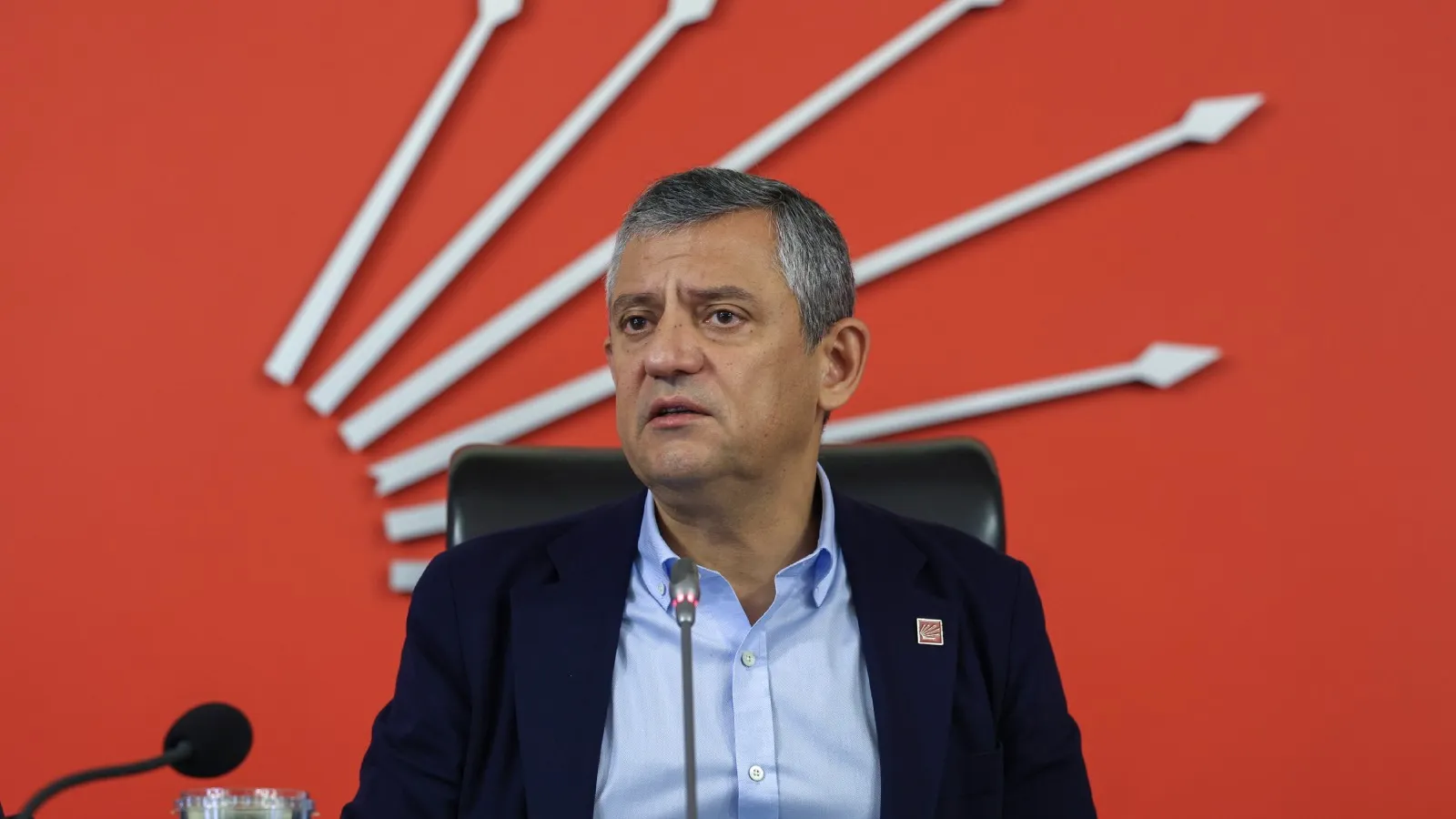 Özgür Özel’den KUMPASDER’e Teşekkür Mesajı