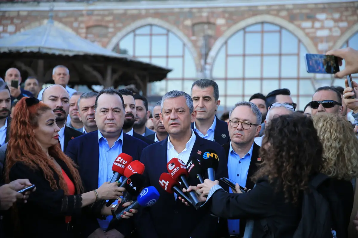 Özgür Özel den  Yeni parti  iddialarına yanıt! Çağrı yaptı 2