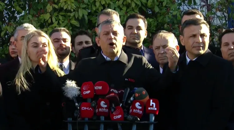 Özgür Özel: Duruşma Gergin, Mahkeme Yetersiz!