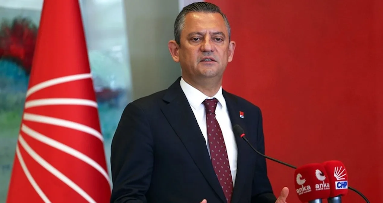 Özgür Özel’e Saldırı: CHP’de Güvenlik Tartışması