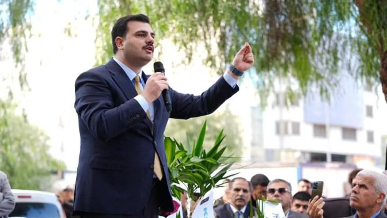 Özgür Özel’e Sert Tepki: Pavyonlar Kralı Şoku!