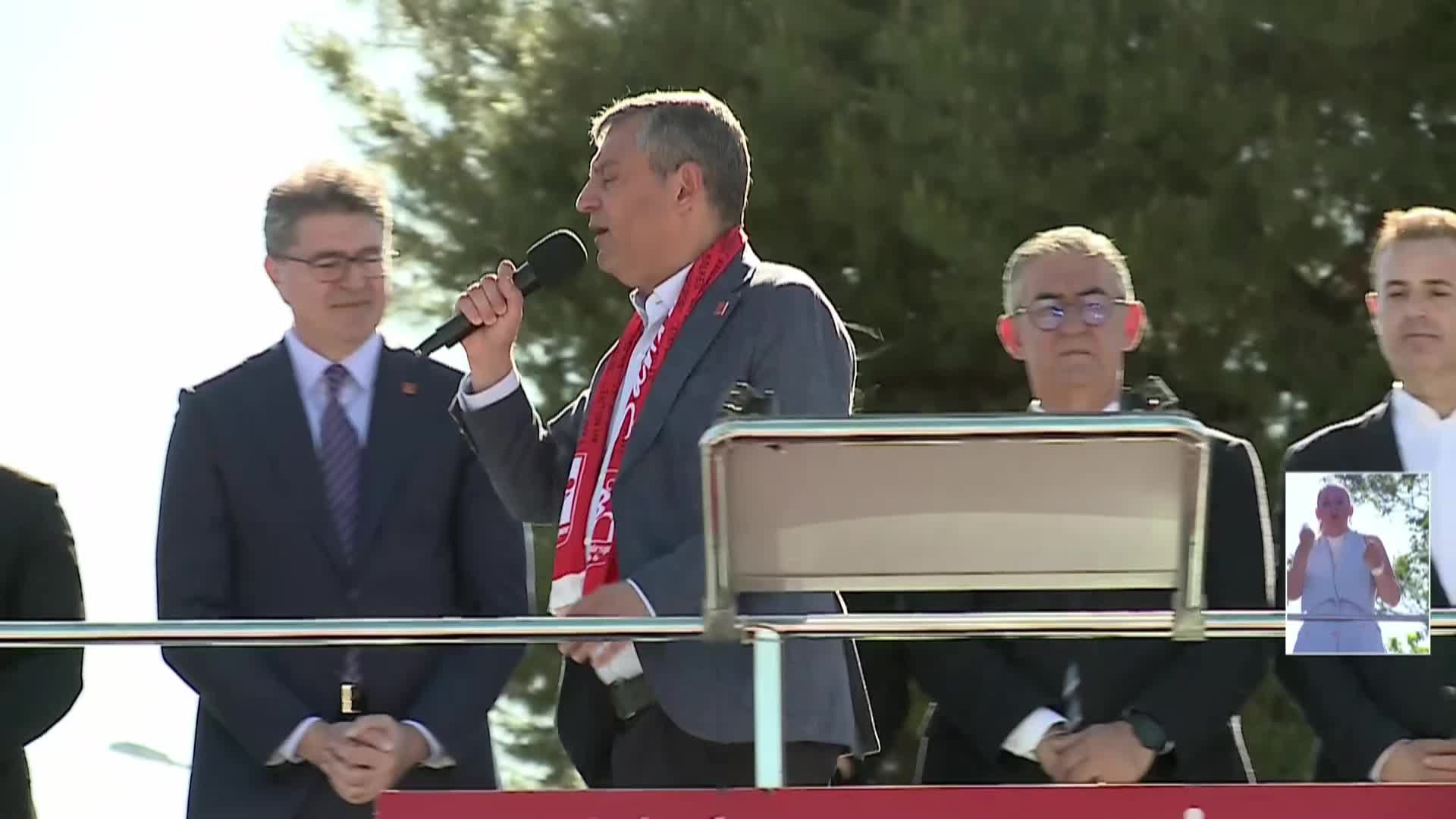 Özgür Özel: Erdoğan Sandıktan Kaçıyor!