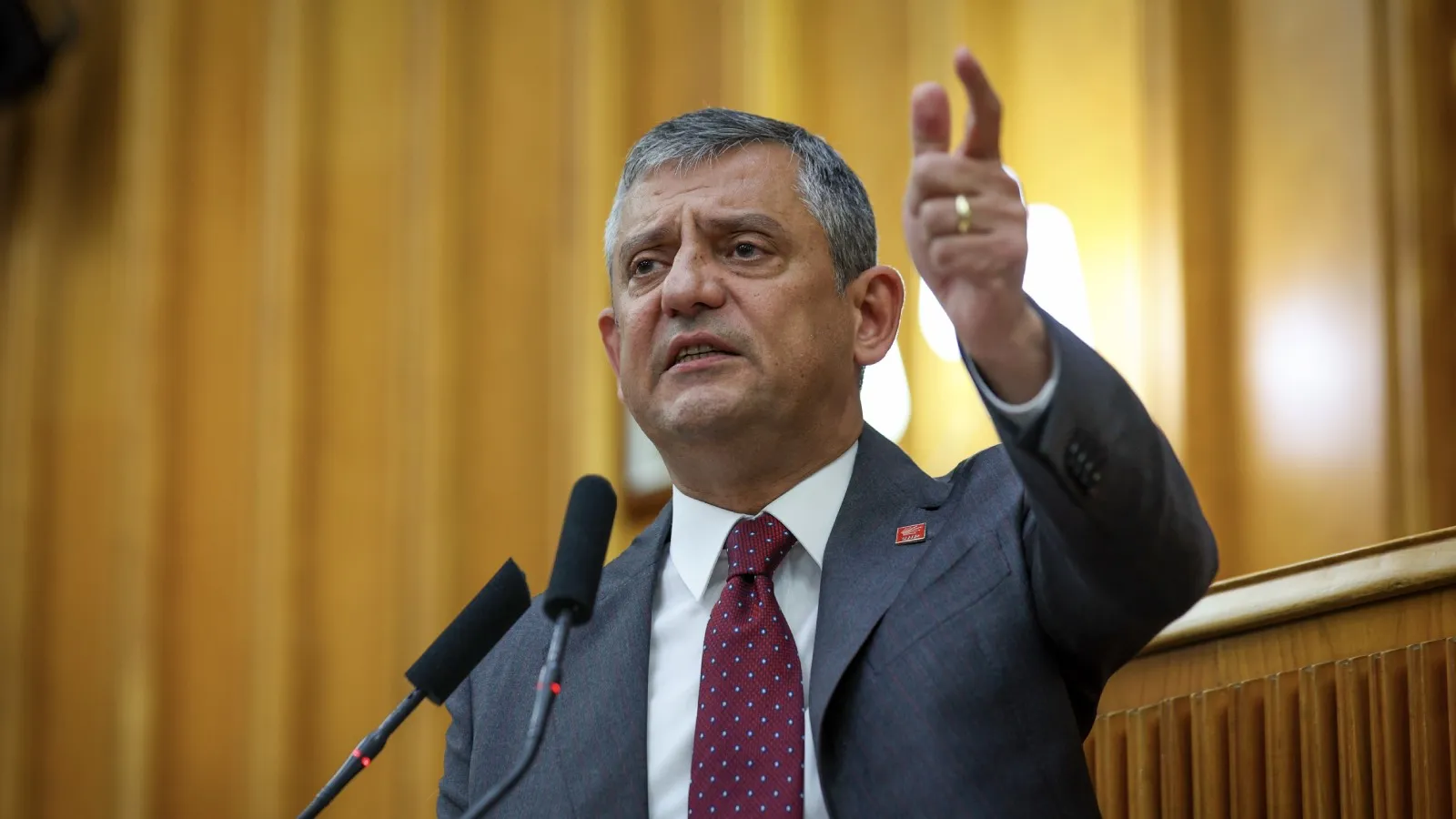 Özgür Özel: ‘Erdoğan, Sandıktan Kaçma!’