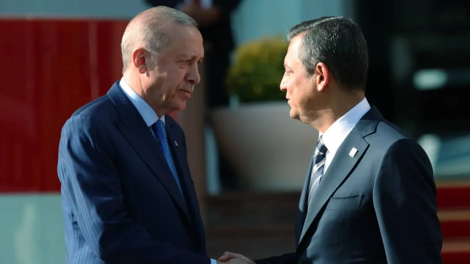 Özgür Özel: Erdoğan, Trump’a net yanıt vermeli!