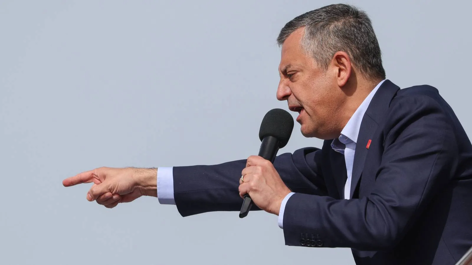 Özgür Özel: İktidarın Köprü Satışlarına Tepki!