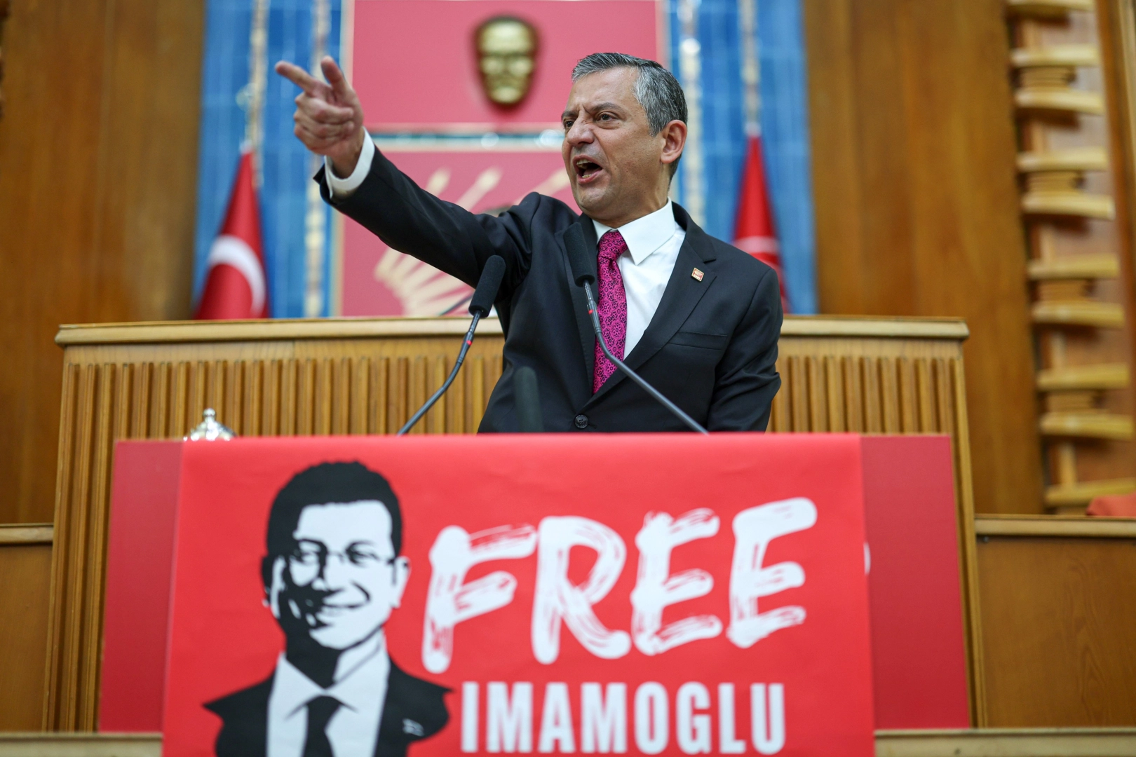 Özgür Özel: İmamoğlu’na Darbe, Hesap Soracağız!