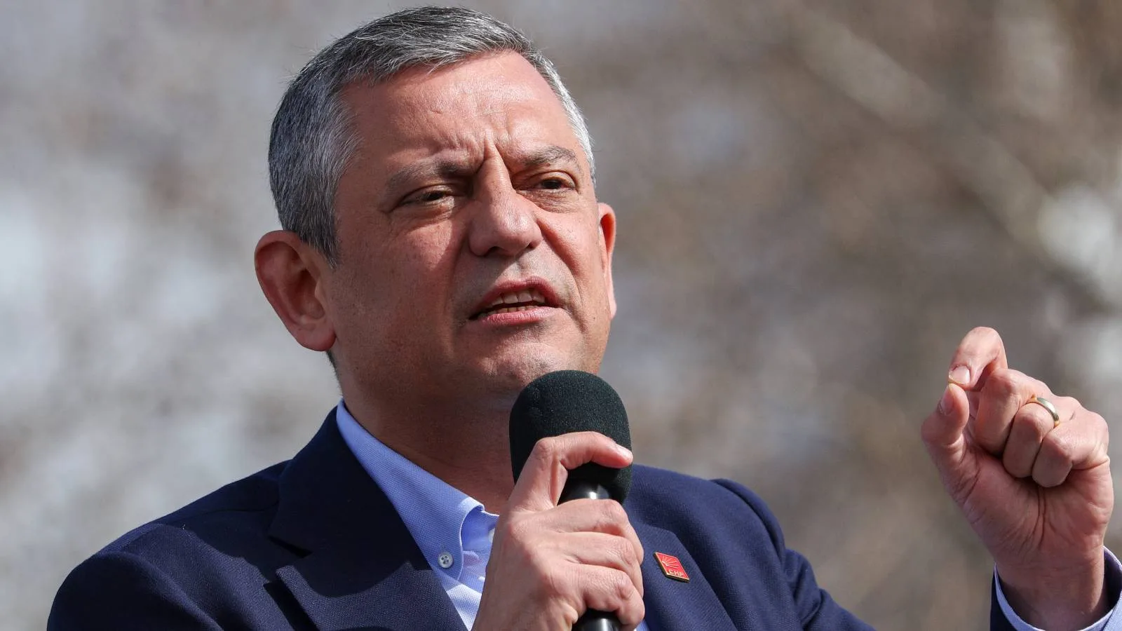 Özgür Özel: ‘İmamoğlu’na sahip çıkıyoruz!’