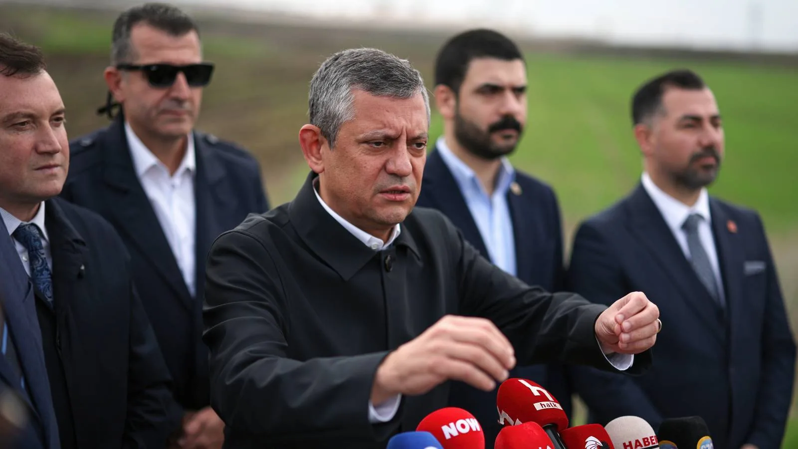 Özgür Özel: İmamoğlu’nun Savunma Hakkı Kısıtlı!