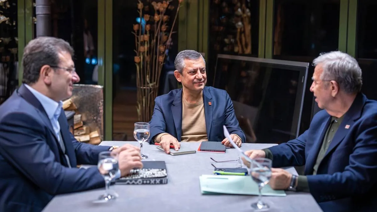 Özgür Özel: İmamoğlu ve Yavaş Ayrılamaz!