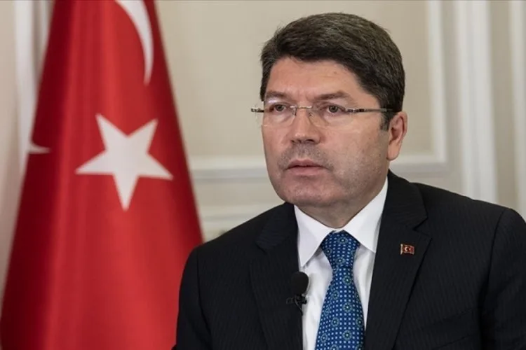 Özgür Özel’in İki Seçeneği: Dürüstlük ya da Kuklalık!