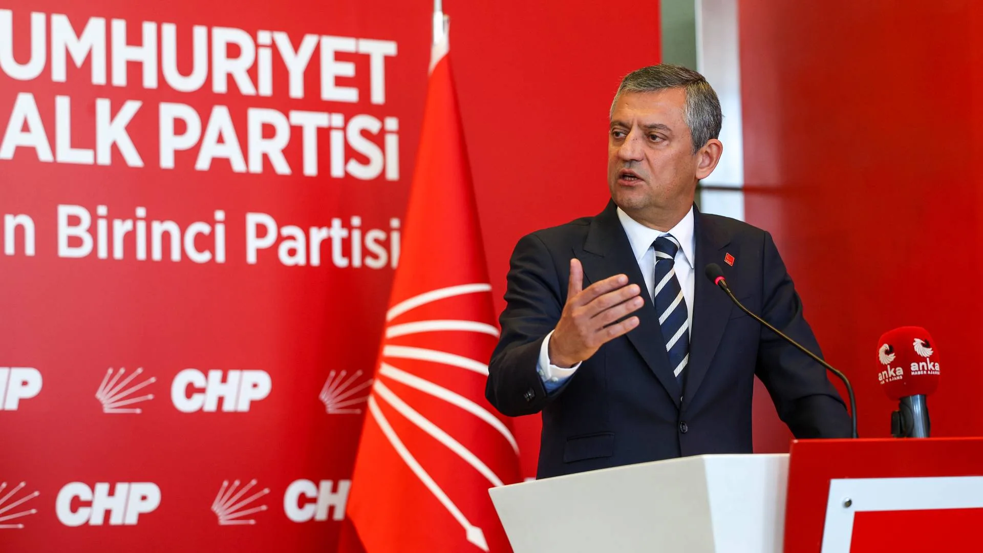 Özgür Özel’in Sözlerine Efkan Ala’dan Sert Yanıt!