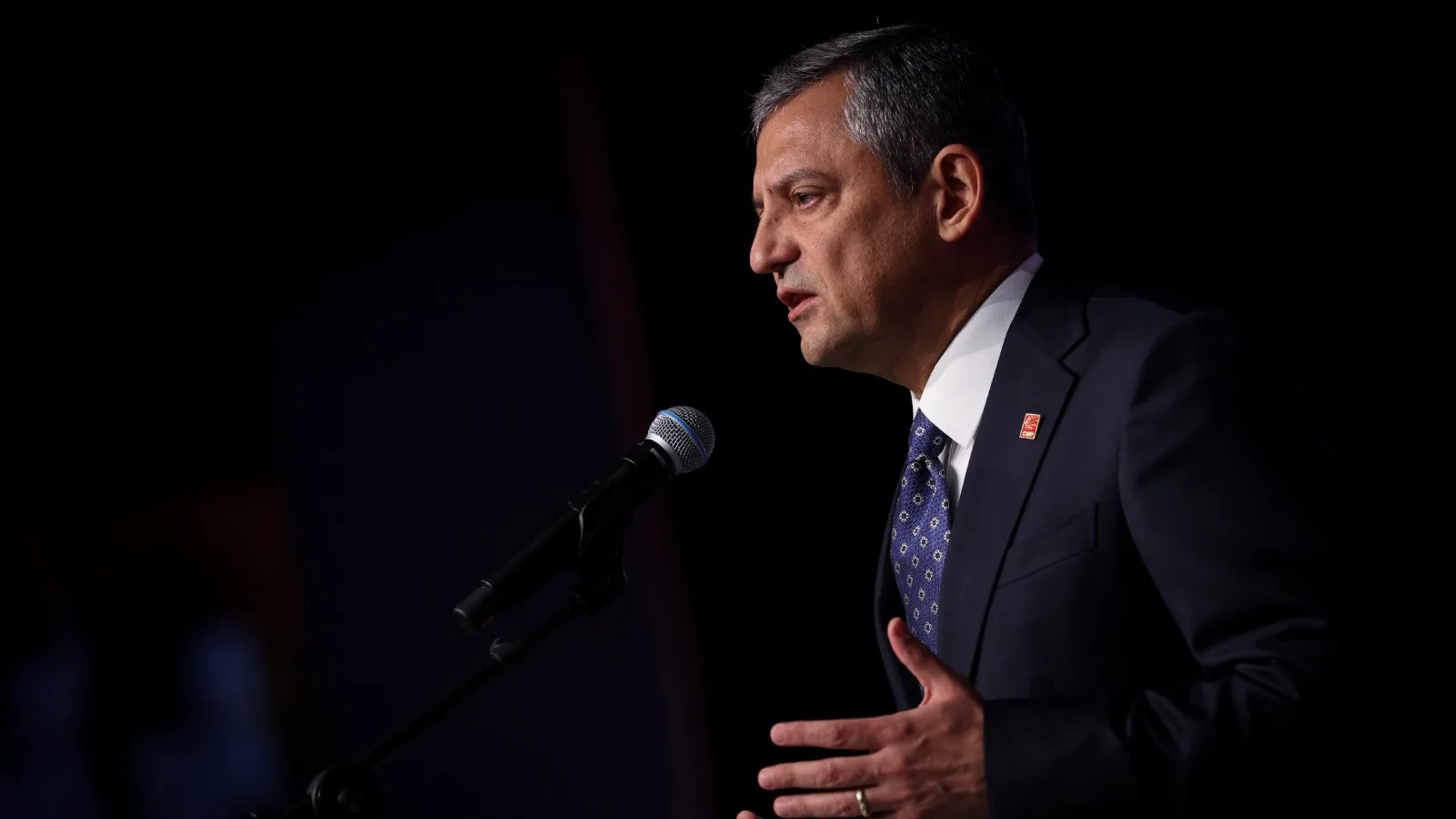 Özgür Özel: İstanbul Asla Teslim Olmaz!