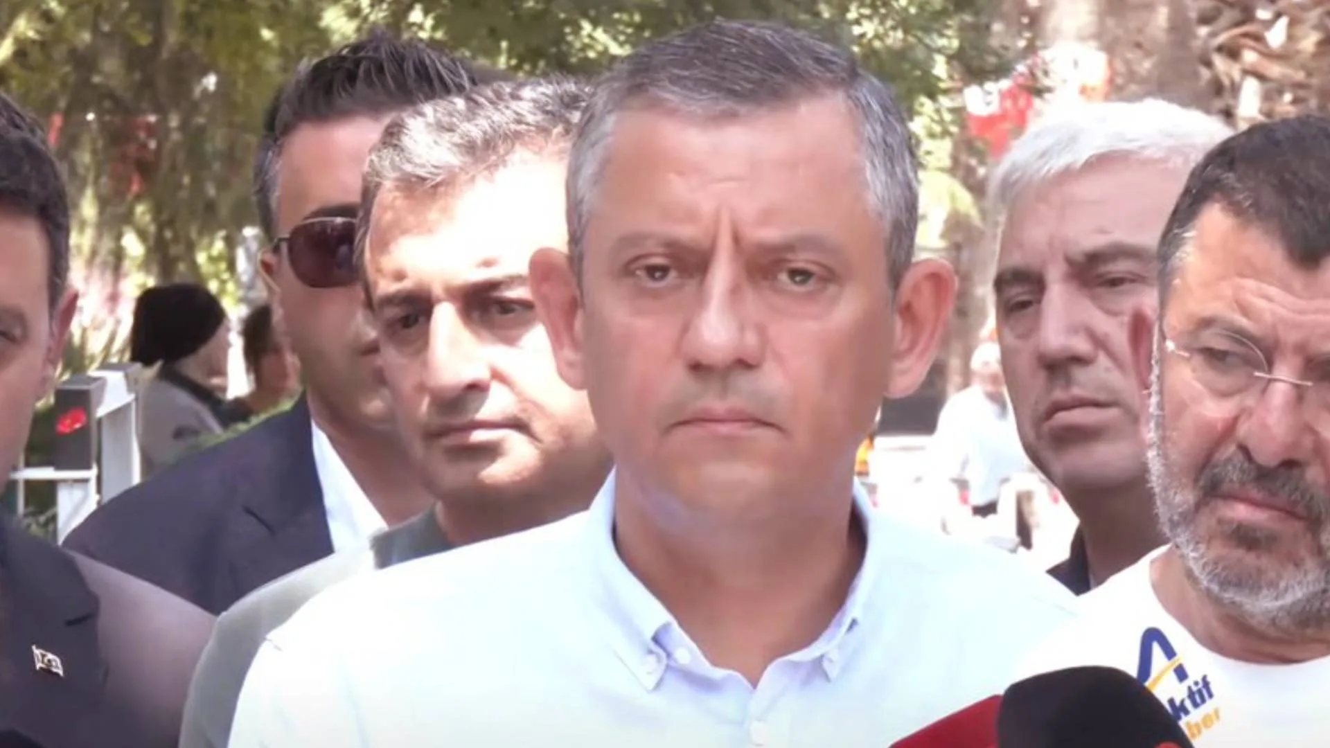 Özgür Özel: Korkularını Düşün, Yanlış Yapıyorsun!