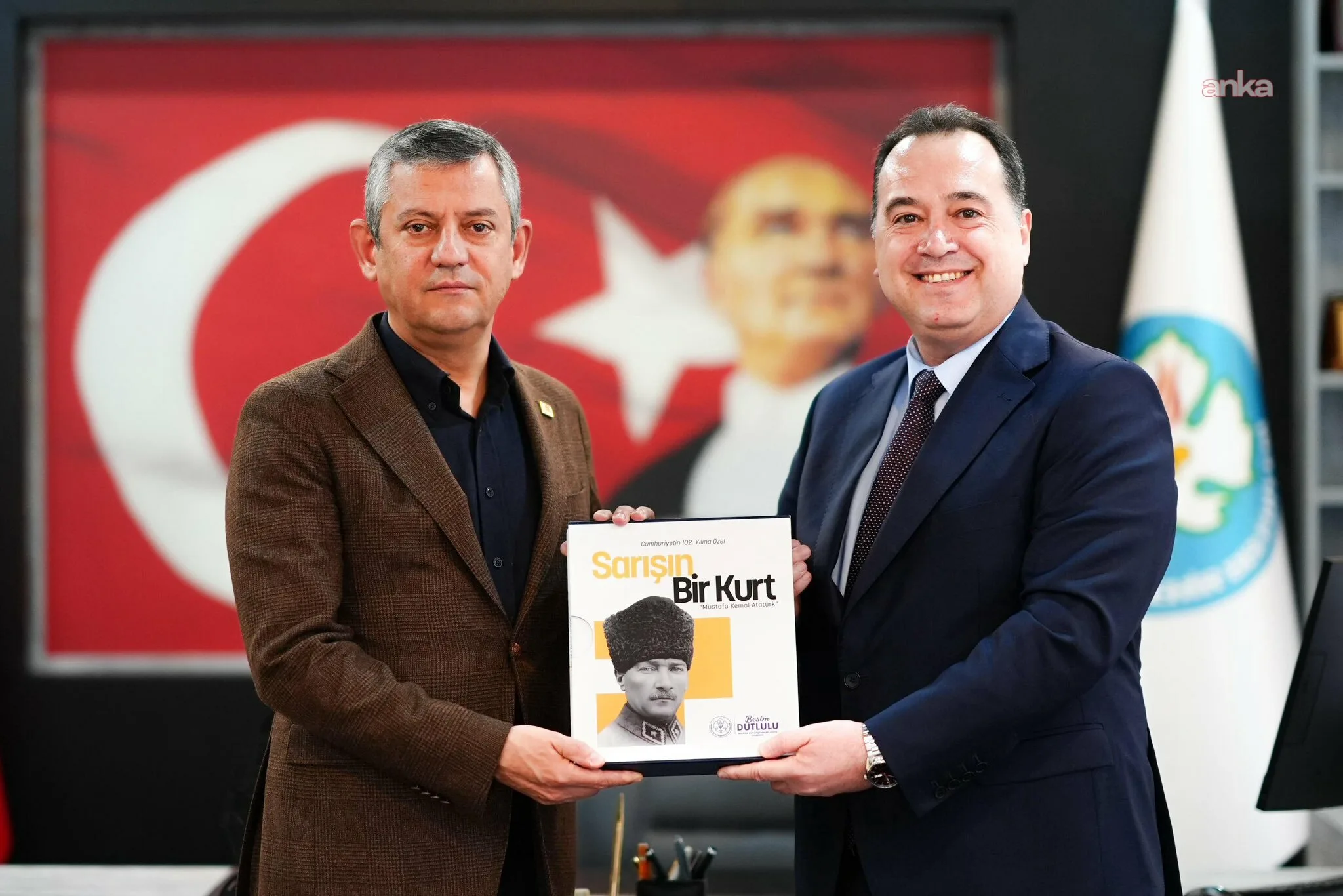 Özgür Özel, Manisa’da Eğitim Projelerini Görüştü