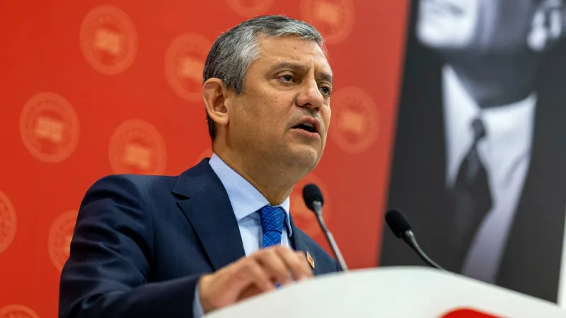 Özgür Özel: ‘Parti İçi Darbeye Meydan Okuyorum!’