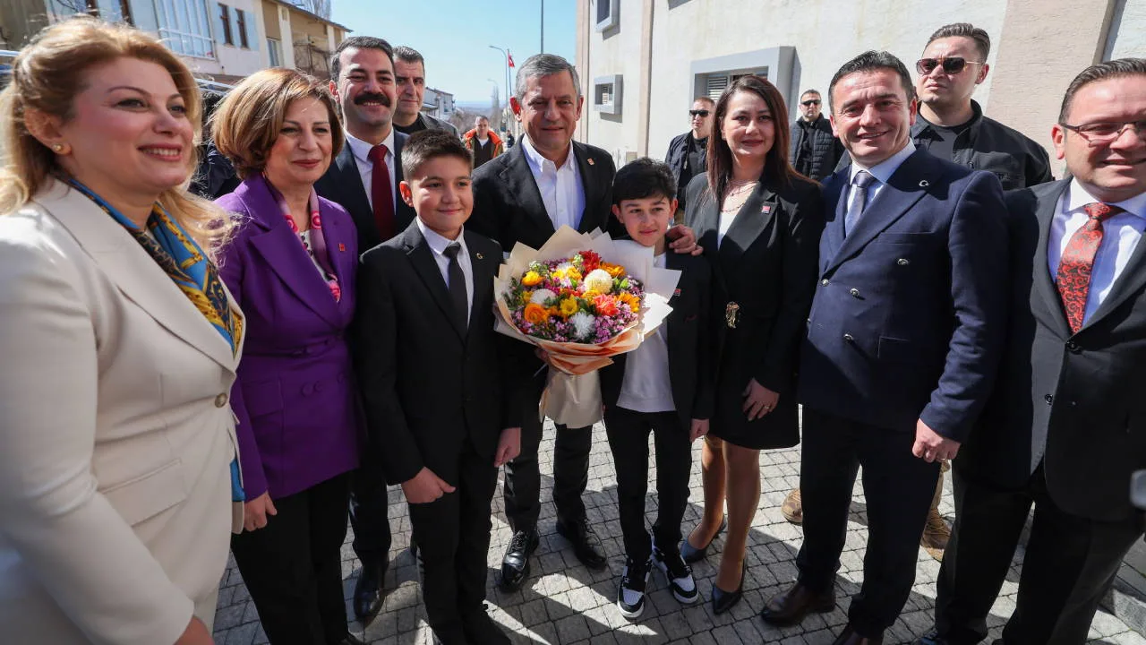 Özgür Özel Sivrihisar’da Kadınlar Günü’nü Kutladı
