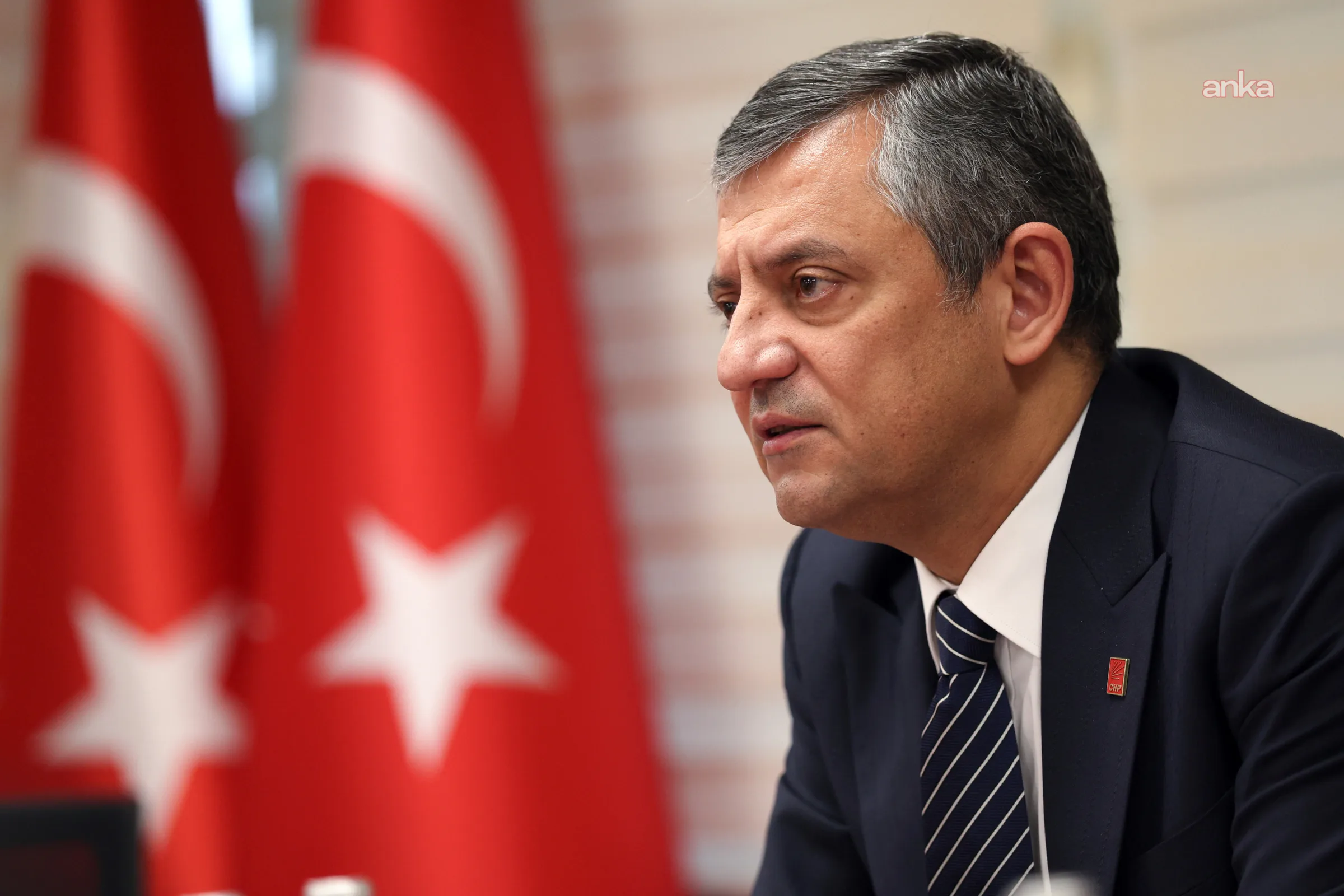 Özgür Özel: Ümit Erkol’un Tutukluluğu Zulümdür!