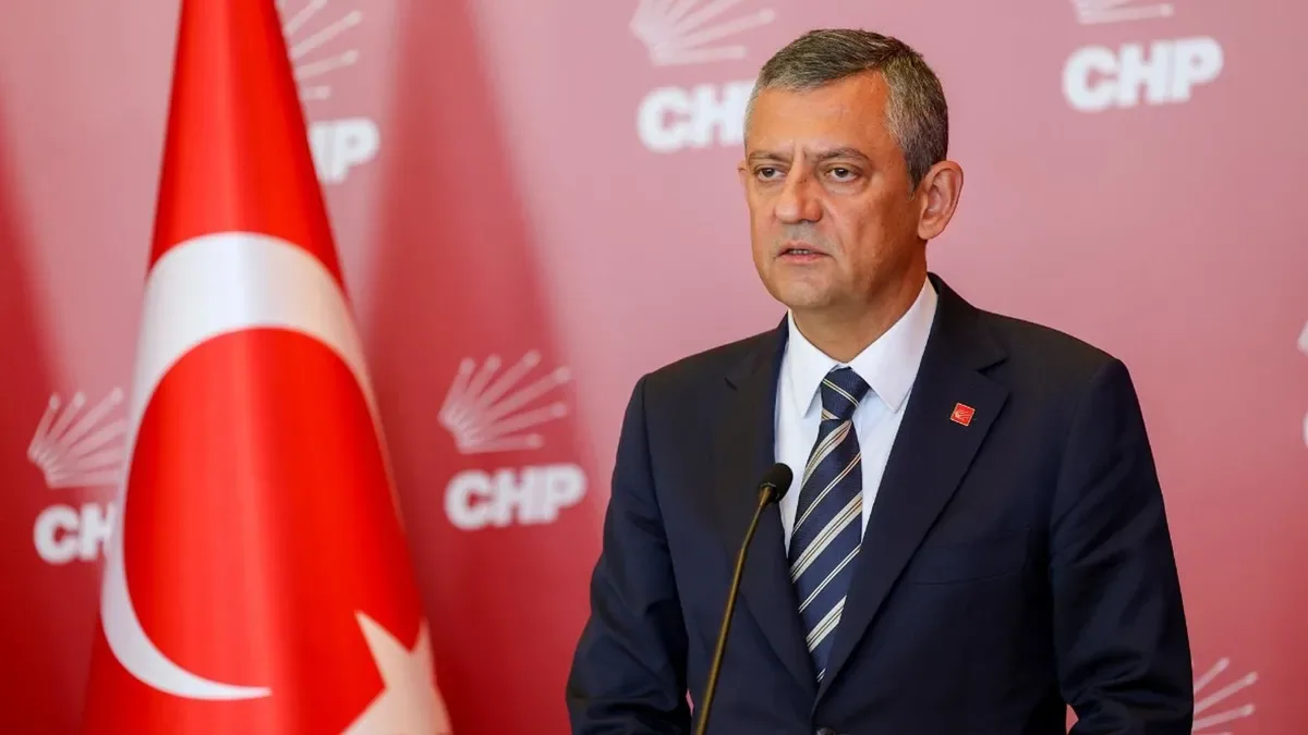 Özgür Özel: Utanarak Özür Diliyorum!