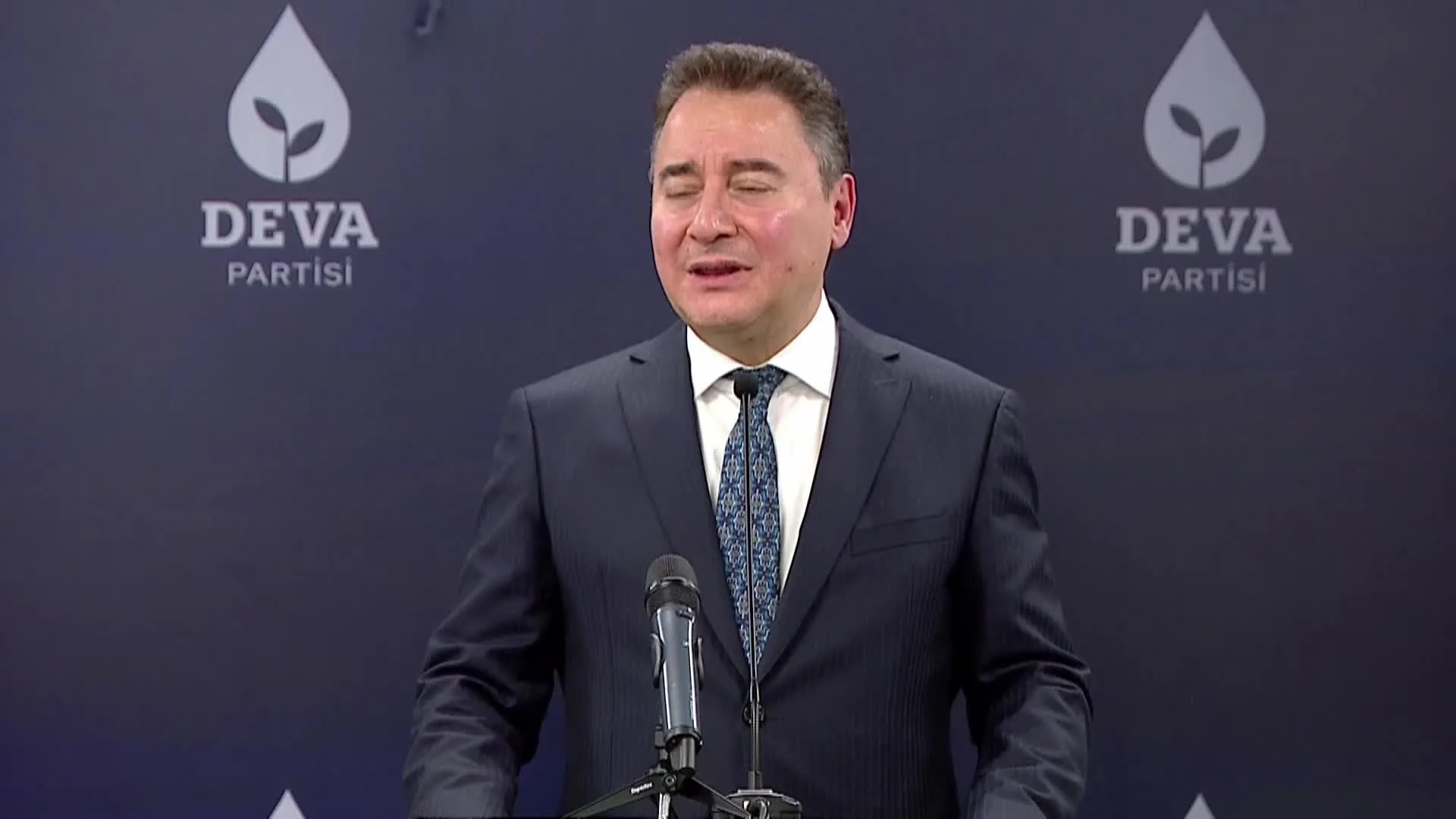 Özgür Özel ve Babacan’dan Ara Seçim Vurgusu