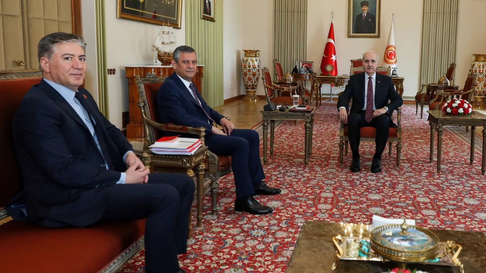 Özgür Özel ve Numan Kurtulmuş’tan Ara Seçim Tartışması