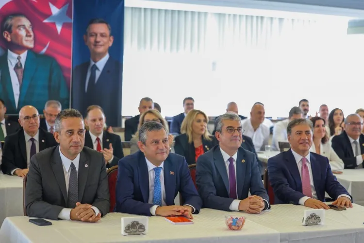 Özgür Özel, YENİ Parti ile Yeni Bir Dönem Başlatıyor!