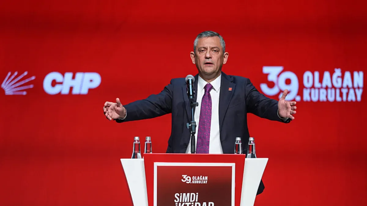 Özgür Özel Yeniden CHP Genel Başkanı Seçildi!