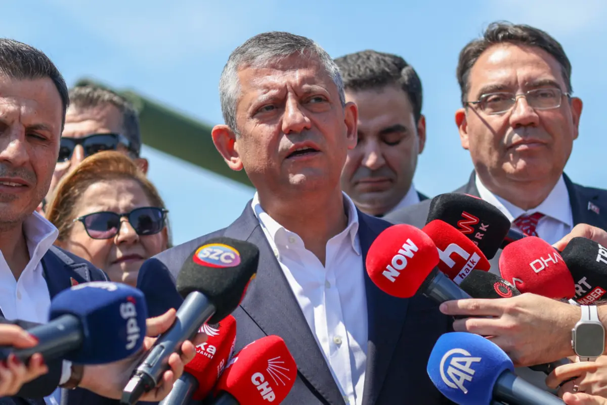 Özkan Yalım  poşetle para verdim  demişti, CHP lideri Özel den açıklama geldi 3