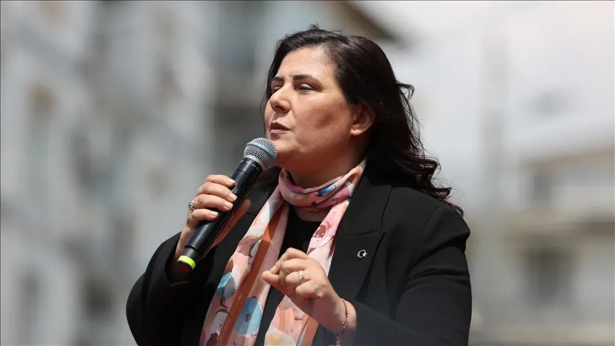 Özlem Çerçioğlu’ndan Özel’e Suç Duyurusu!