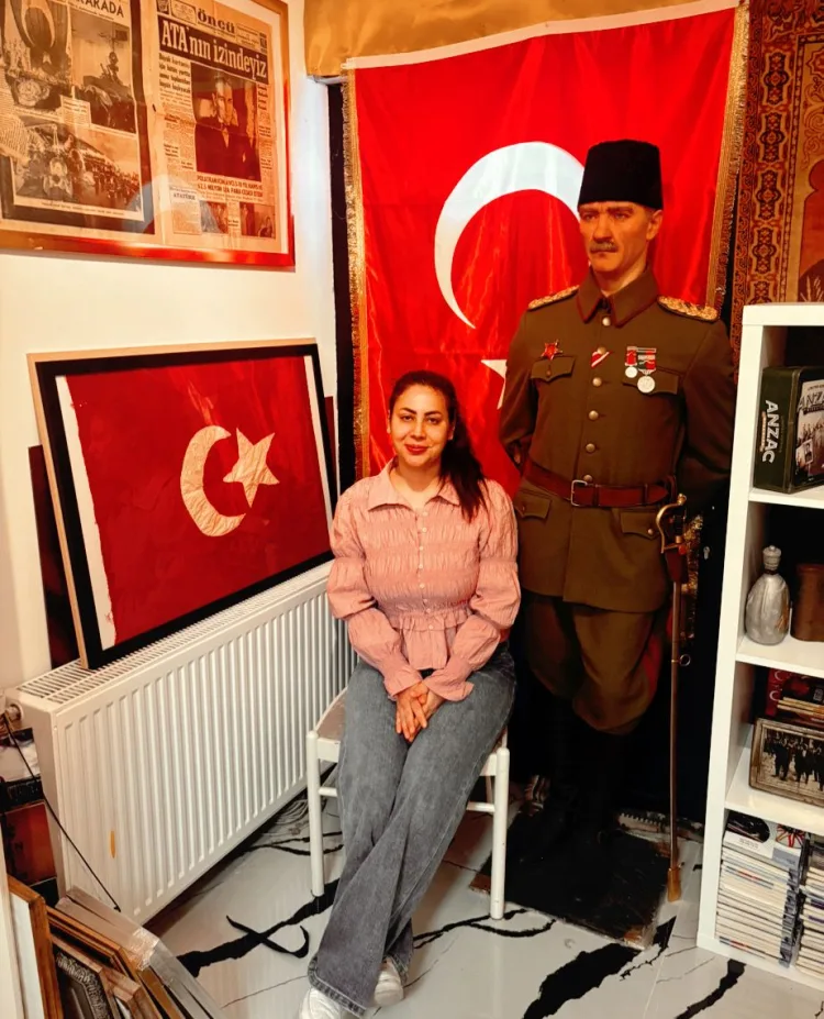 Özlem Ok, Rotterdam’daki Tarih Müzesi’ni Ziyaret Etti