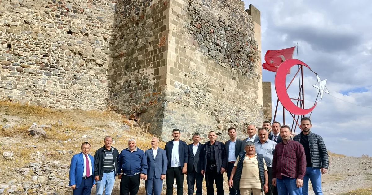Pasinler Zaferi Tarihi Kalede Coşkuyla Anıldı!