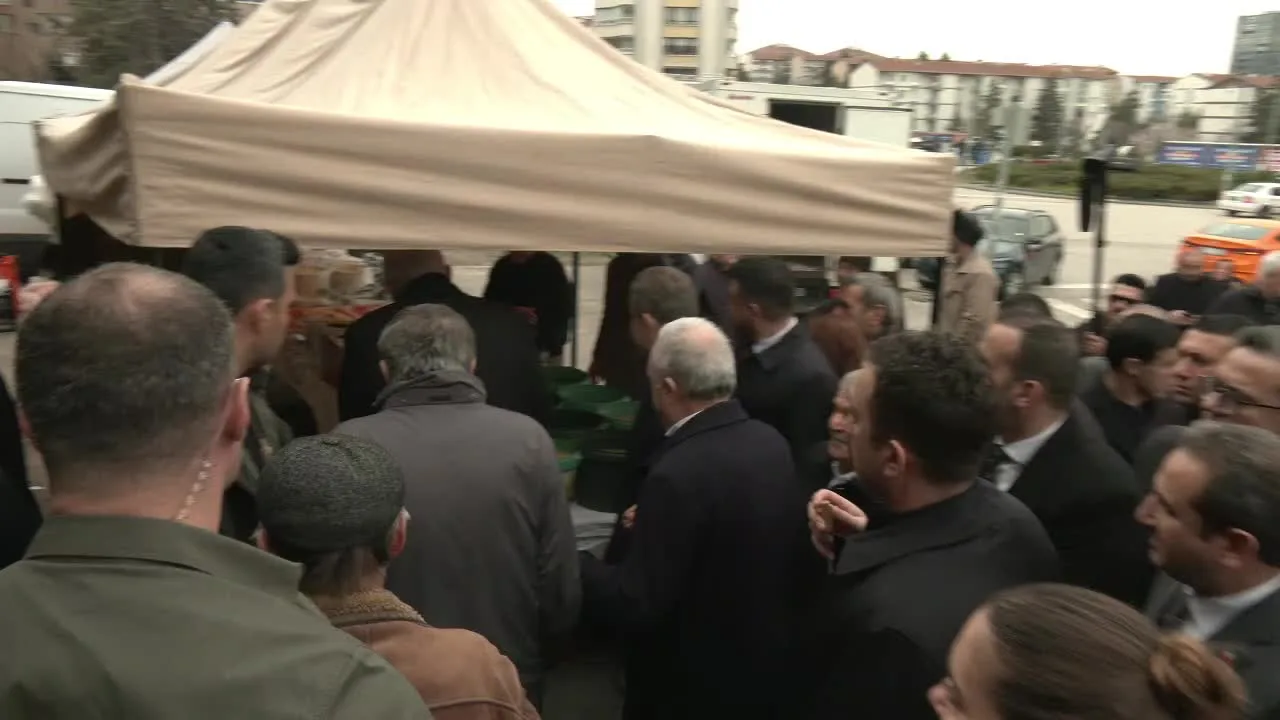 Pazar Ziyaretinde Yürek Burkan Manzaralar