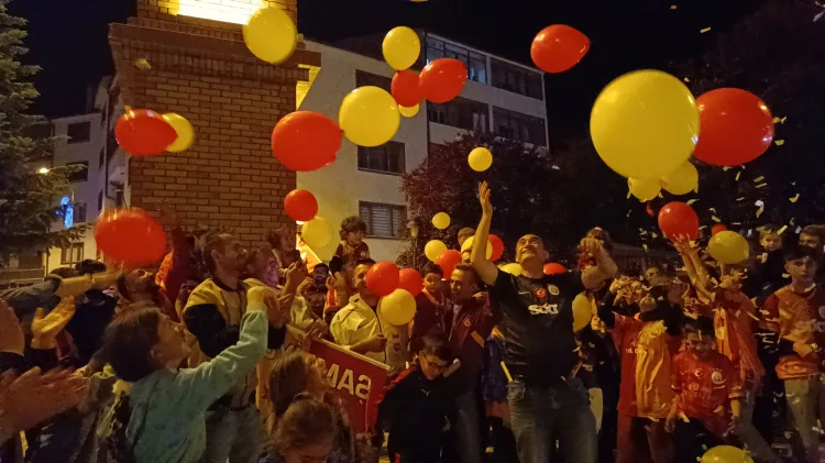 Pazaryeri’nden Umut: Balonlar Gökyüzünü Süslüyor