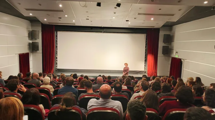 Pelin Esmer ile Sinema Gecesi Bursa’da Coşkuyla Geçti