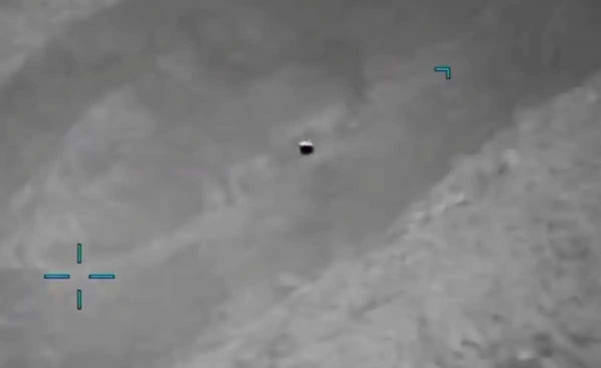 Yer: Orta Doğu! ABD yeni UFO görüntülerini paylaştı 3