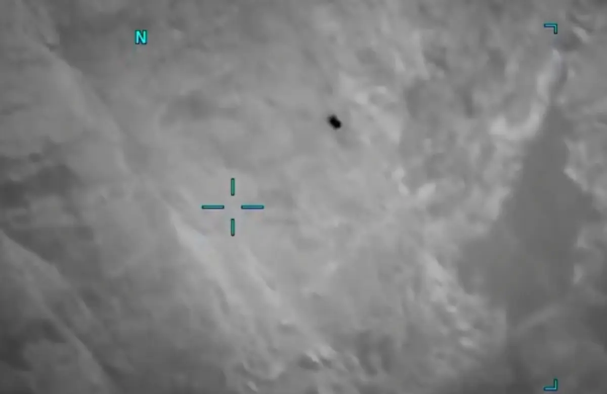 Yer: Orta Doğu! ABD yeni UFO görüntülerini paylaştı 2