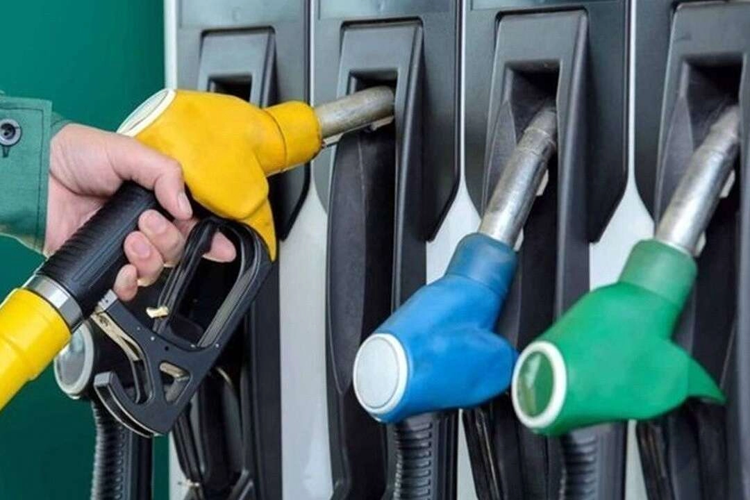 Petrol Fiyatları Düştü, Benzin İndirimi Geldi!