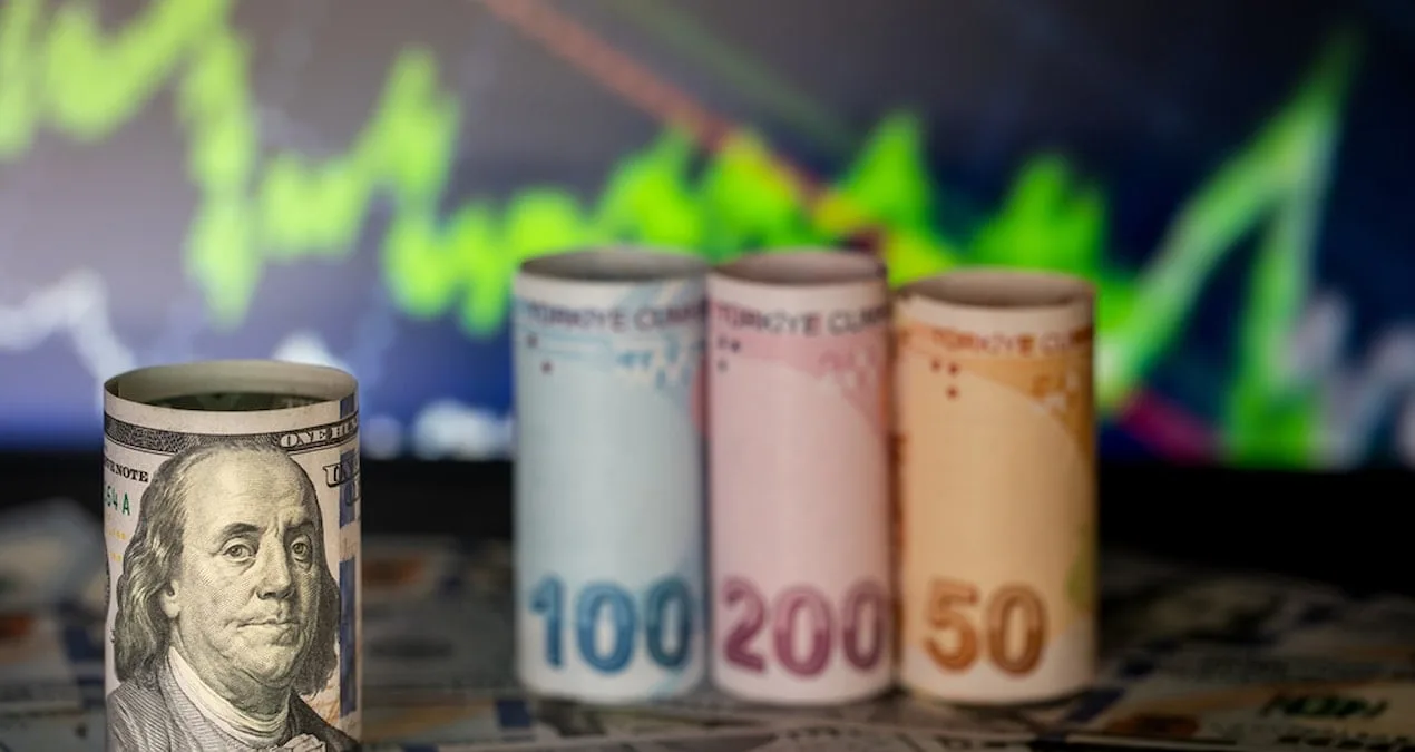 Piyasalarda Gerilim: Dolar 44 TL’yi Aştı!