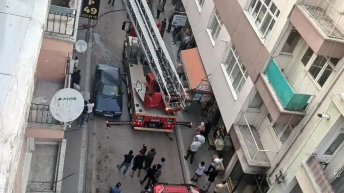 Polatlı’da Korkutan Yangın: 4 Kişi Mahsur Kaldı!