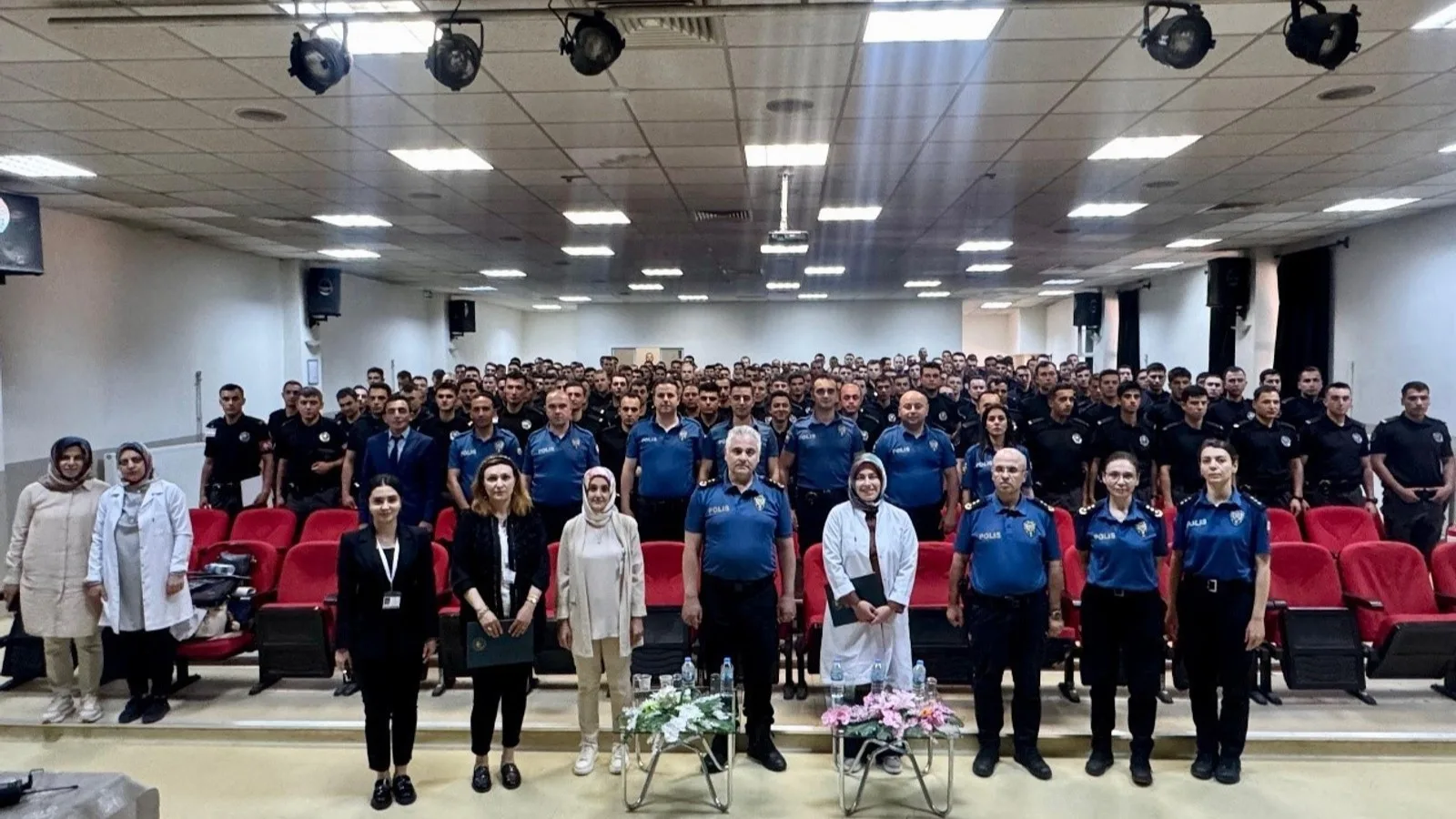 Polis Eğitim Merkezinde Sağlık Eğitimleri Verildi
