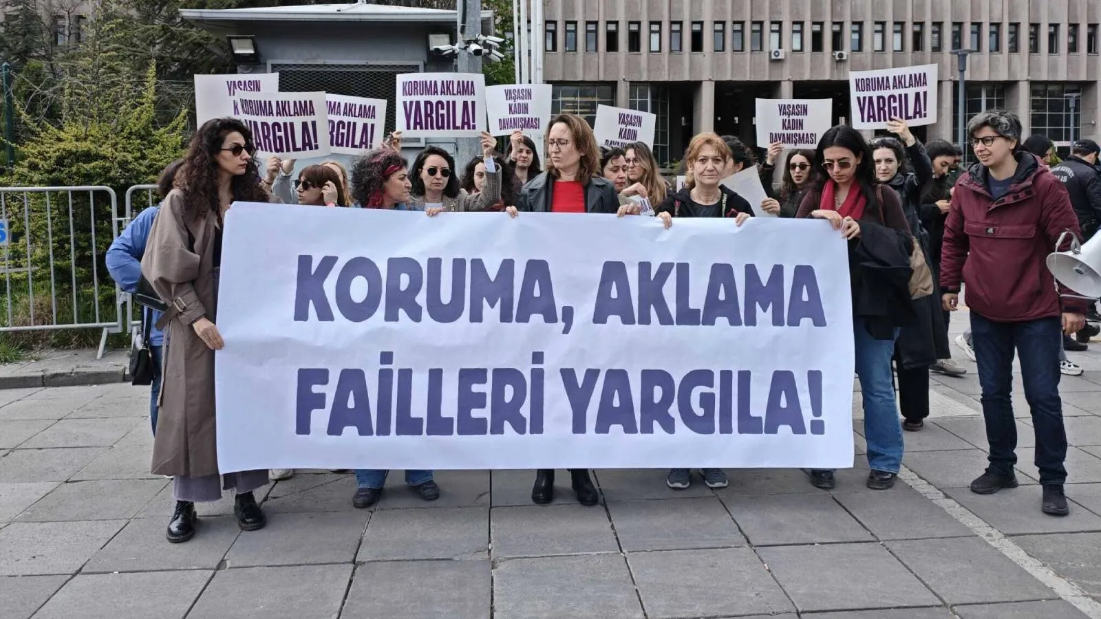 Polis Memuruna Cinsel Saldırıdan Hapis Cezası