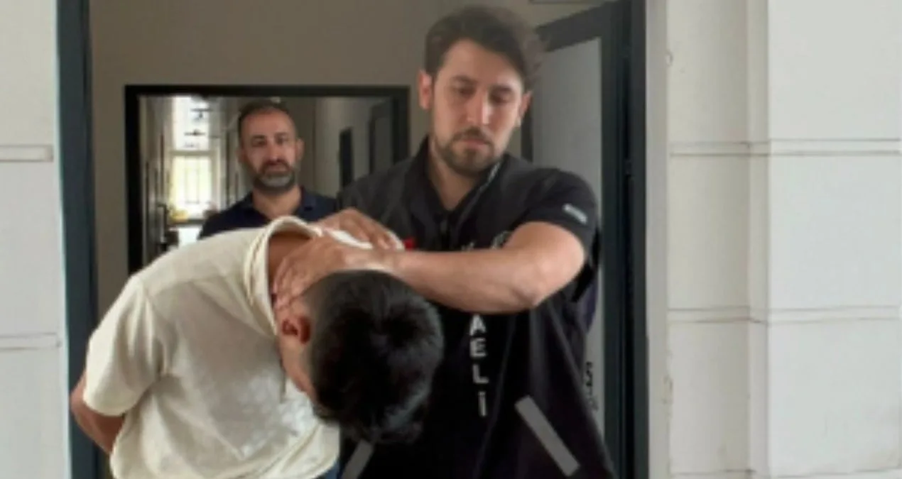 Polis Taklidiyle 950 Bin TL Dolandırdı, Tutuklandı