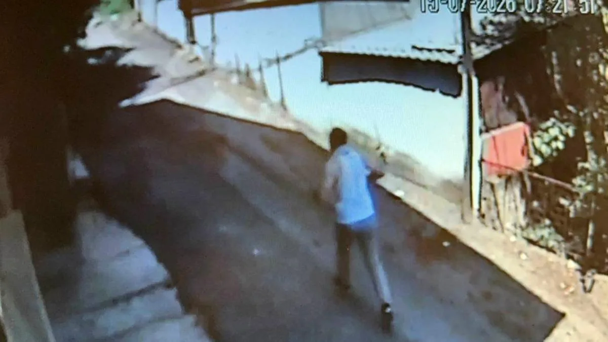 Polisten Kaçan Sürücü Kadınları Araca Mahkum Etti