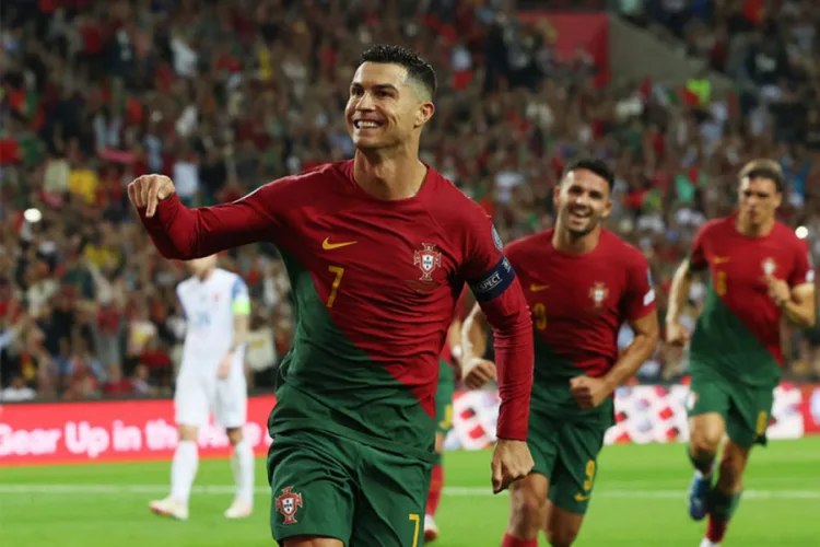 Portekiz, Ermenistan’ı 9-1 ile geçerek kupaya gitti!
